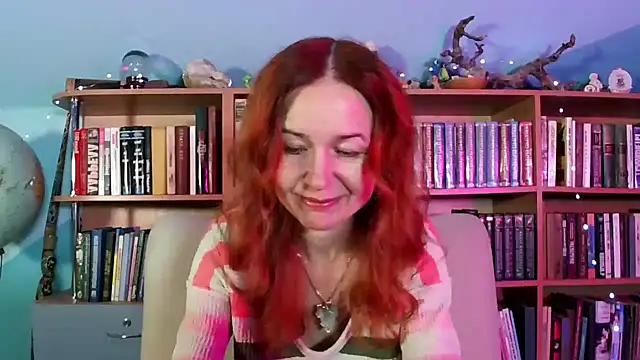 Foxilady357 online show from 12/19/25, 02:13