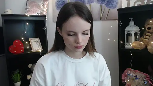 Ariella ari online show from 09/24/25, 12:30