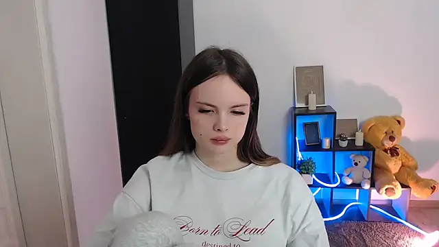 Ariella ari online show from 10/25/25, 07:05