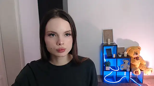 Ariella ari online show from 10/28/25, 10:52