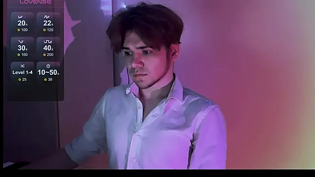 Snapshot of 1RobertTT chatting on 09/13/25, 09:36 1RobertTT online show from 09/13/25, 09:36