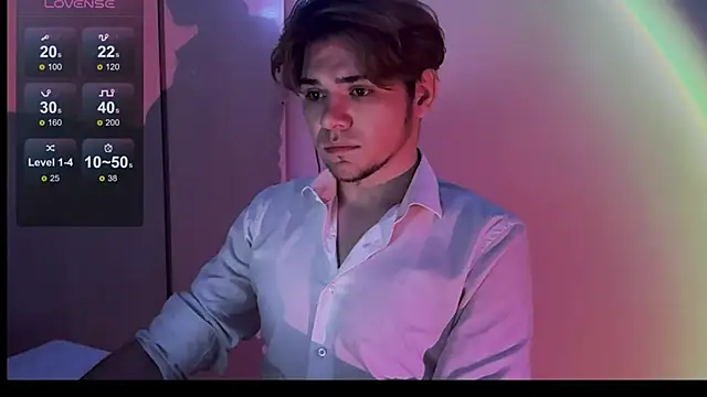 Snapshot of 1RobertTT chatting on 10/07/25, 09:23 1RobertTT online show from 10/07/25, 09:23