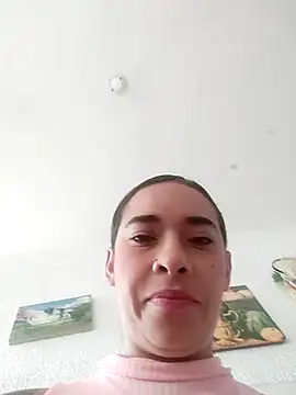 Valenn fernandez online show from 04/16/26, 02:40