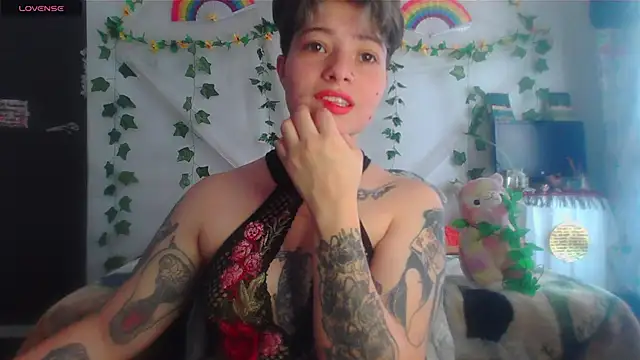 Snapshot of Mitsuha_gate chatting on 02/15/26, 03:53 Mitsuha gate online show from 02/15/26, 03:53