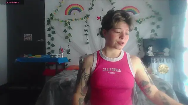 Snapshot of Mitsuha_gate chatting on 04/02/26, 03:53 Mitsuha gate online show from 04/02/26, 03:53