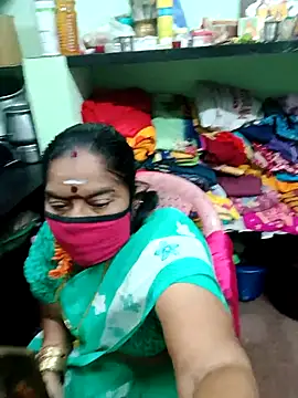 Snapshot of amuthasree chatting on 10/14/25, 07:03 amuthasree online show from 10/14/25, 07:03