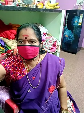 Snapshot of amuthasree chatting on 10/19/25, 05:35 amuthasree online show from 10/19/25, 05:35