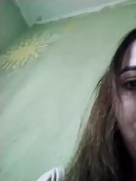 Snapshot of Viktoriia27 chatting on 11/19/25, 12:38 Viktoriia27 online show from 11/19/25, 12:38