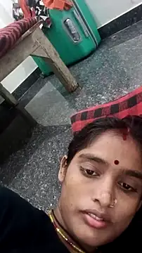 Snapshot of Guriya0076 chatting on 09/15/25, 10:59 Guriya0076 online show from 09/15/25, 10:59