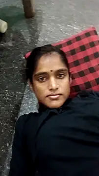 Snapshot of Guriya0076 chatting on 09/23/25, 04:21 Guriya0076 online show from 09/23/25, 04:21