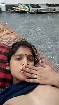 Snapshot of Guriya0076 chatting on 10/03/25, 04:15 Guriya0076 online show from 10/03/25, 04:15