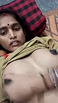 Snapshot of Guriya0076 chatting on 10/12/25, 09:47 Guriya0076 online show from 10/12/25, 09:47