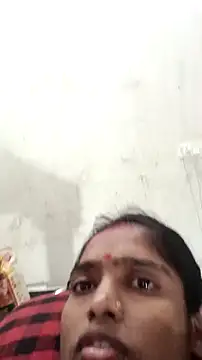 Snapshot of Guriya0076 chatting on 10/28/25, 10:34 Guriya0076 online show from 10/28/25, 10:34