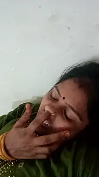 Snapshot of Guriya0076 chatting on 04/26/26, 12:36 Guriya0076 online show from 04/26/26, 12:36