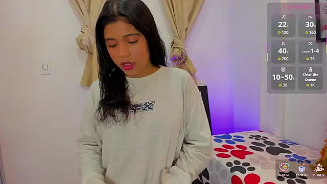 Snapshot of andrea_sanchezz chatting on 10/29/25, 06:31 andrea sanchezz online show from 10/29/25, 06:31