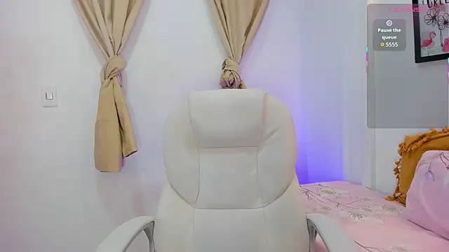 Snapshot of andrea_sanchezz chatting on 11/04/25, 11:31 andrea sanchezz online show from 11/04/25, 11:31