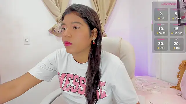 Snapshot of andrea_sanchezz chatting on 11/05/25, 07:25 andrea sanchezz online show from 11/05/25, 07:25