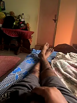 Snapshot of kissyou__89 chatting on 10/18/25, 04:15 kissyou 89 online show from 10/18/25, 04:15