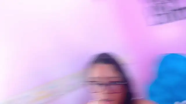 EMMA ROGGER online show from 11/30/25, 03:16