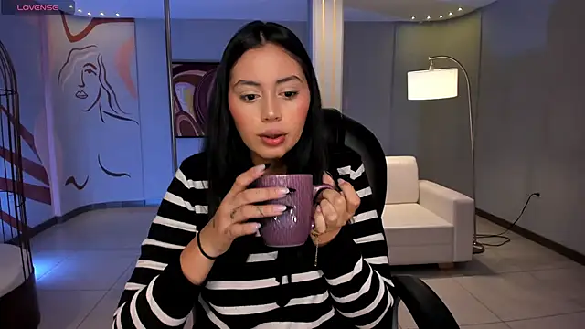 AmbarJames  online show from 10/09/25, 10:46