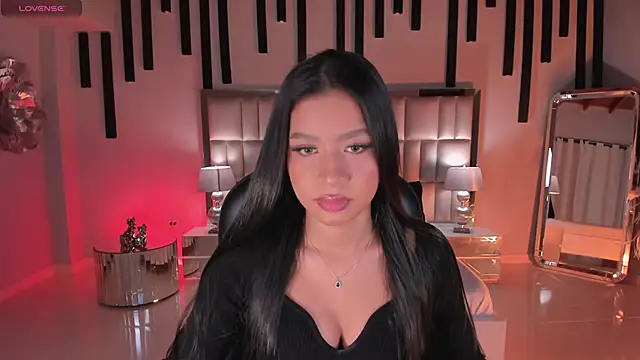 SophieHouston  online show from 04/13/26, 04:40