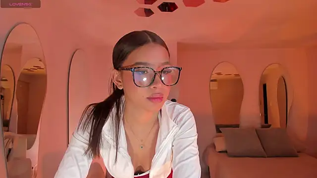 SophieHouston  online show from 07/01/26, 02:24