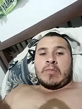 santiii   12 online show from 12/17/25, 07:25