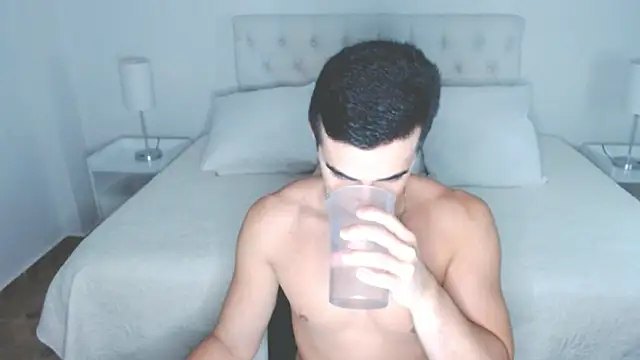 mr hunterx online show from 03/25/26, 02:06