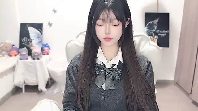 -EEBABY online show from 11/29/25, 08:34