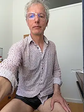 SexyLeon8 online show from 05/01/26, 01:48