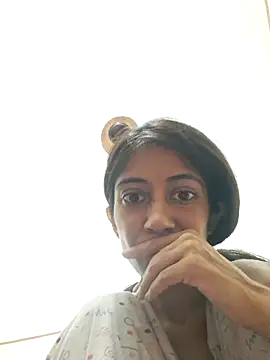 Snapshot of babe_jasmine chatting on 10/31/25, 04:02 babe jasmine online show from 10/31/25, 04:02