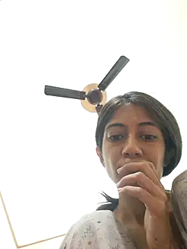 Snapshot of babe_jasmine chatting on 11/06/25, 10:27 babe jasmine online show from 11/06/25, 10:27