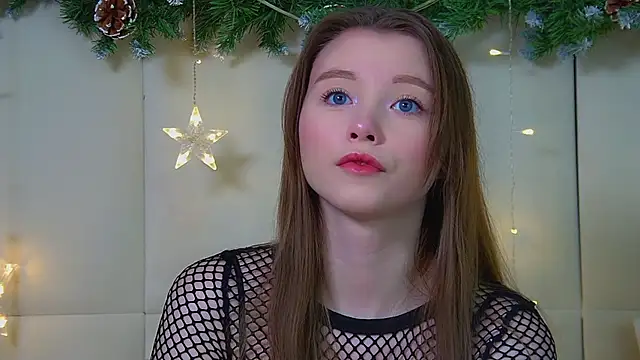 KeiraAsti online show from 12/21/25, 06:20