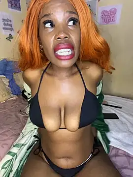 Snapshot of Caramel_Mellow chatting on 10/06/25, 09:01 Caramel Mellow online show from 10/06/25, 09:01