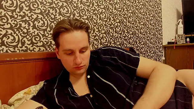 romiosabrino online show from 04/16/26, 08:31