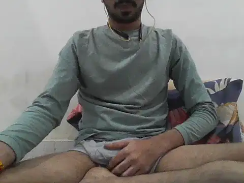 Cuteeeboy23 online show from 11/11/25, 07:47