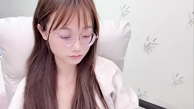 puppy-999 online show from 04/12/26, 01:49