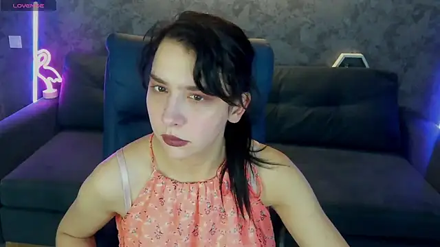 Snapshot of LiviaShy chatting on 12/05/25, 08:05 LiviaShy online show from 12/05/25, 08:05