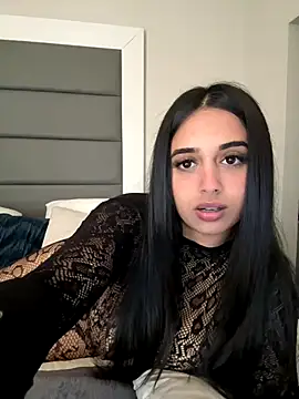 LilMisIndianx online show from 12/15/25, 11:58