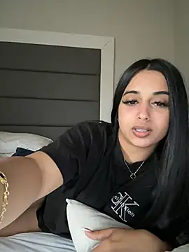 LilMisIndianx online show from 01/18/26, 01:59