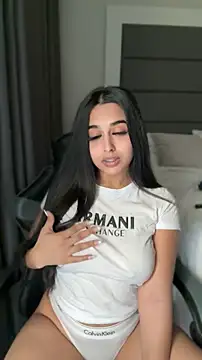 Snapshot of LilMisIndianx chatting on 05/21/26, 06:20 LilMisIndianx online show from 05/21/26, 06:20