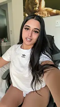 Snapshot of LilMisIndianx chatting on 05/24/26, 06:51 LilMisIndianx online show from 05/24/26, 06:51