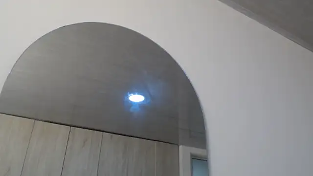 Snapshot of pinky_f00x chatting on 11/01/25, 08:00 pinky f00x online show from 11/01/25, 08:00