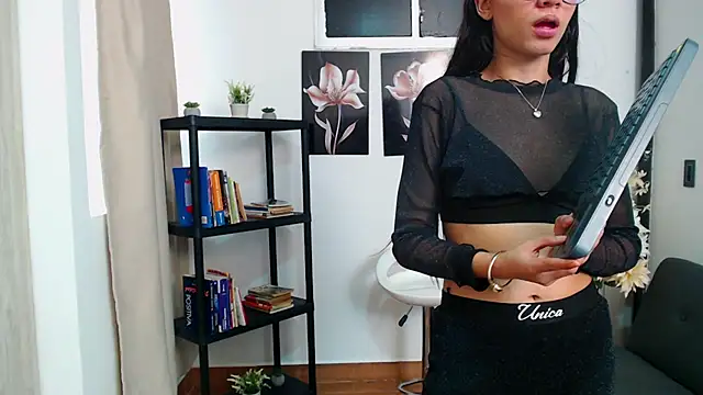 pinky f00x online show from 02/02/26, 08:29