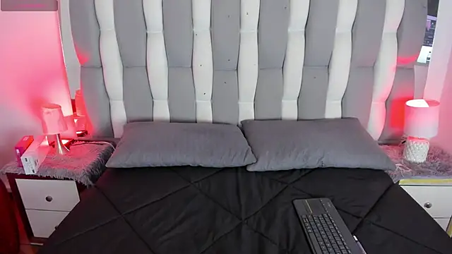 Snapshot of Adaara_Rey chatting on 10/06/25, 08:06 Adaara Rey online show from 10/06/25, 08:06