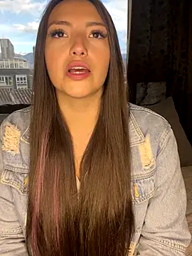 Snapshot of Adaara_Rey chatting on 11/18/25, 08:57 Adaara Rey online show from 11/18/25, 08:57