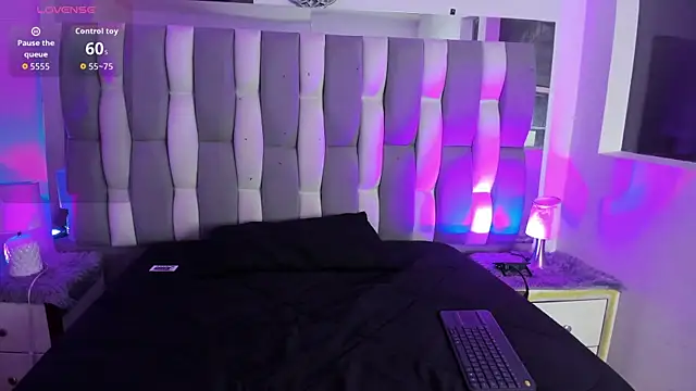 Snapshot of Adaara_Rey chatting on 11/21/25, 08:40 Adaara Rey online show from 11/21/25, 08:40