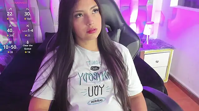 Snapshot of Adaara_Rey chatting on 11/22/25, 05:01 Adaara Rey online show from 11/22/25, 05:01