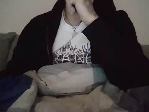 Snapshot of MrNice85 chatting on 10/03/25, 03:47 MrNice85 online show from 10/03/25, 03:47