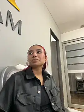 Snapshot of ximena_vasquez8 chatting on 10/05/25, 03:16 ximena vasquez8 online show from 10/05/25, 03:16